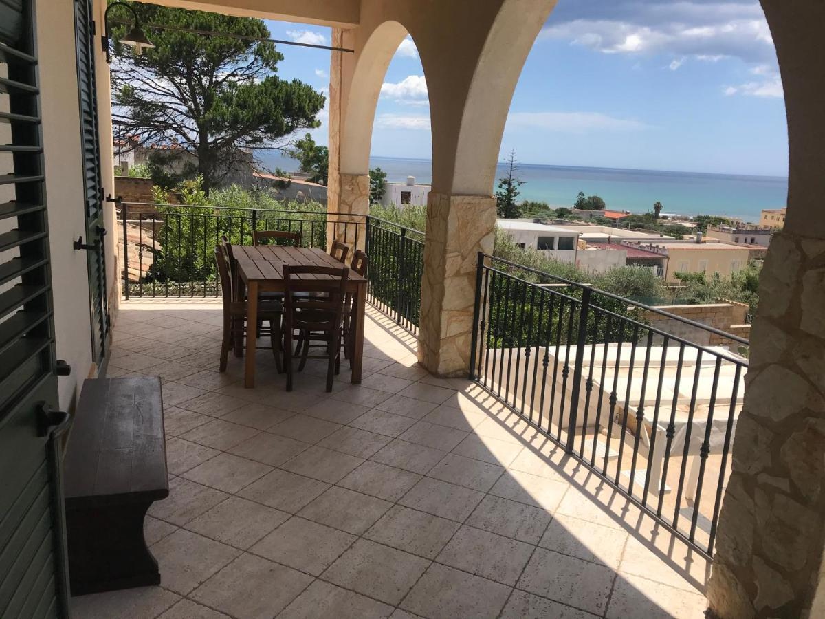 Villa Ceni - Appartamenti Con Camere, Cucina, Wc E Terrazza Sul Mare In Villa Con Piscina, Giardino E Parcheggio Маринелла-ді-Селінунте Екстер'єр фото