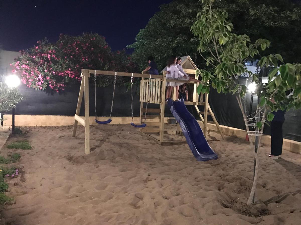 Villa Ceni - Appartamenti Con Camere, Cucina, Wc E Terrazza Sul Mare In Villa Con Piscina, Giardino E Parcheggio Маринелла-ді-Селінунте Екстер'єр фото