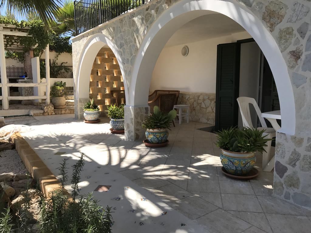 Villa Ceni - Appartamenti Con Camere, Cucina, Wc E Terrazza Sul Mare In Villa Con Piscina, Giardino E Parcheggio Маринелла-ді-Селінунте Екстер'єр фото